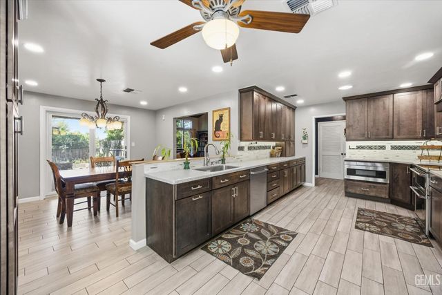 5921 Margaret Court, Bakersfield, CA 93306