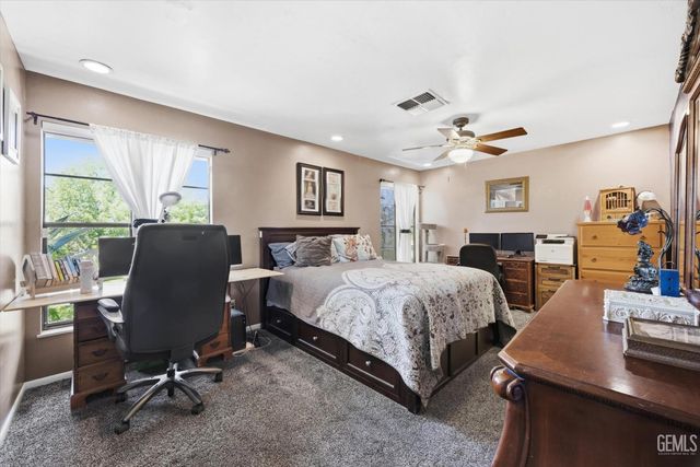 5921 Margaret Court, Bakersfield, CA 93306