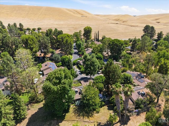 5921 Margaret Court, Bakersfield, CA 93306