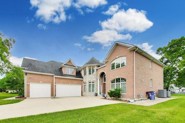 810 N MAPLE Street, Prospect Heights, IL 60070