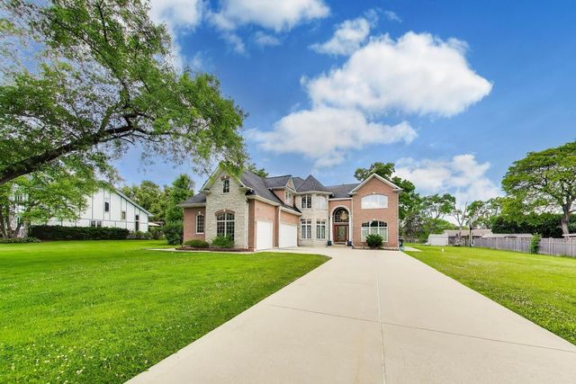 810 N MAPLE Street, Prospect Heights, IL 60070