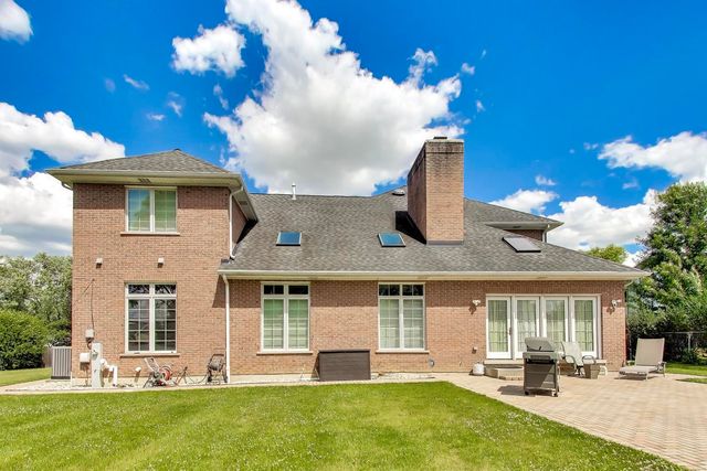 810 N MAPLE Street, Prospect Heights, IL 60070