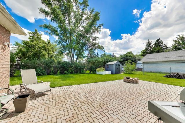 810 N MAPLE Street, Prospect Heights, IL 60070