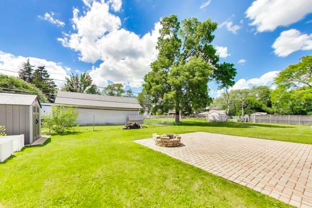 810 N MAPLE Street, Prospect Heights, IL 60070