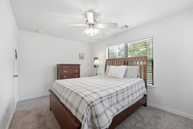 15420 Queen Elizabeth Court, Montgomery, TX 77316