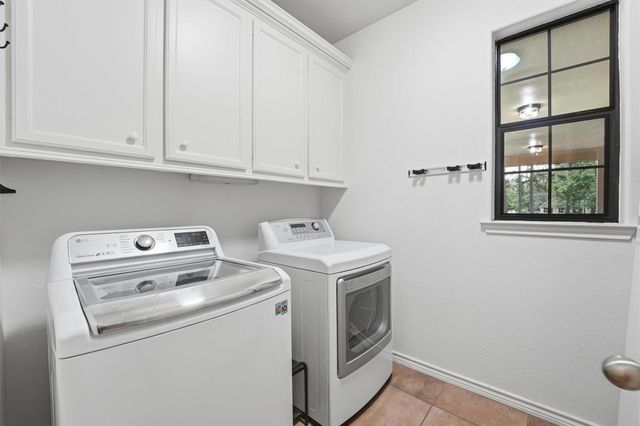 15420 Queen Elizabeth Court, Montgomery, TX 77316