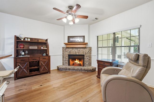 15420 Queen Elizabeth Court, Montgomery, TX 77316