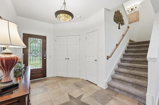 15420 Queen Elizabeth Court, Montgomery, TX 77316