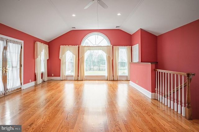 54 NORRISTOWN RD, Blue Bell, PA 19422