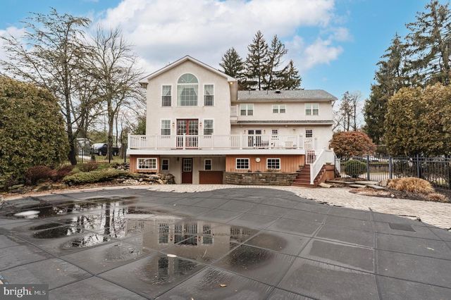 54 NORRISTOWN RD, Blue Bell, PA 19422