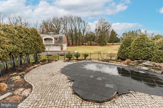 54 NORRISTOWN RD, Blue Bell, PA 19422