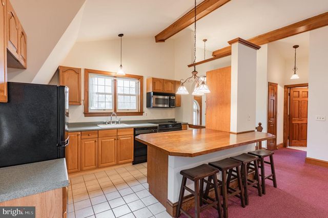 54 NORRISTOWN RD, Blue Bell, PA 19422