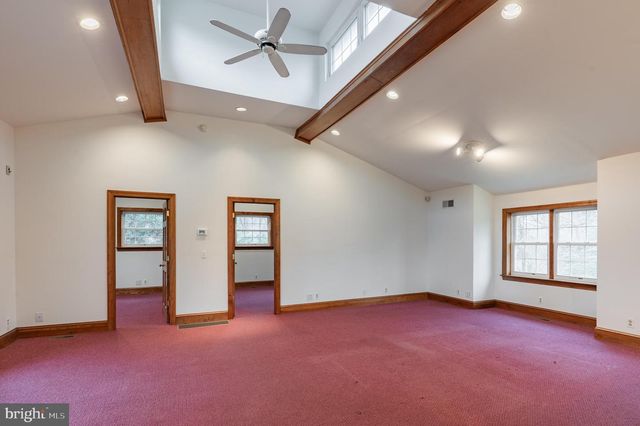 54 NORRISTOWN RD, Blue Bell, PA 19422