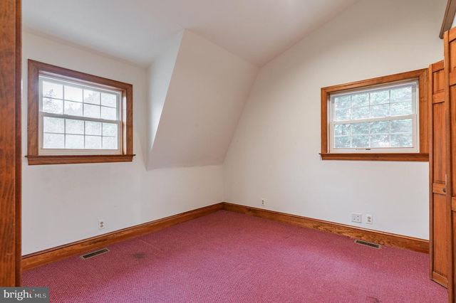 54 NORRISTOWN RD, Blue Bell, PA 19422