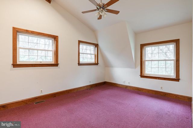 54 NORRISTOWN RD, Blue Bell, PA 19422