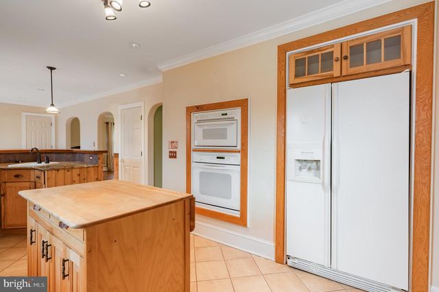 54 NORRISTOWN RD, Blue Bell, PA 19422