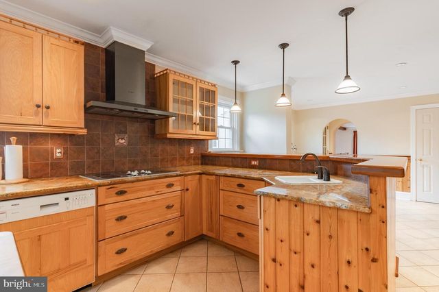 54 NORRISTOWN RD, Blue Bell, PA 19422