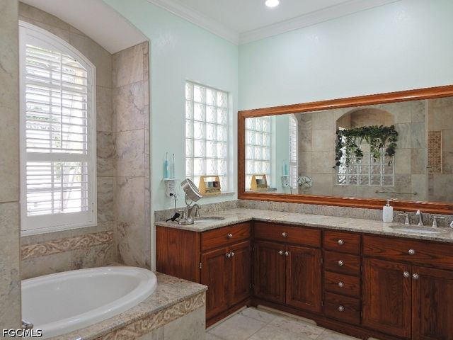 5302 SW 27th PL, Cape Coral, FL 33914