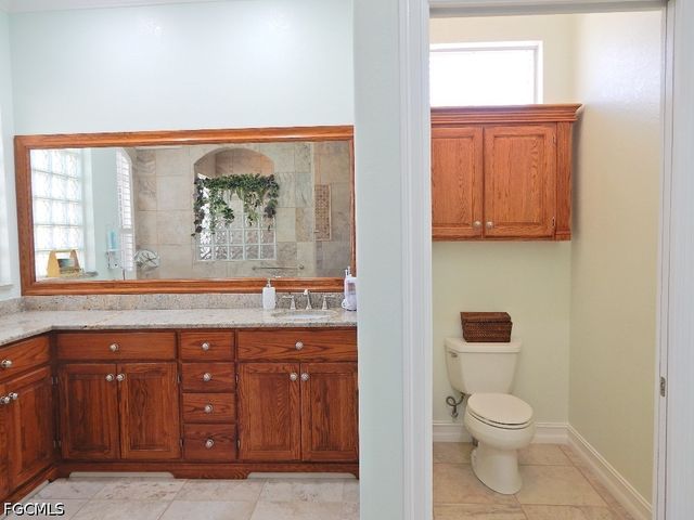 5302 SW 27th PL, Cape Coral, FL 33914