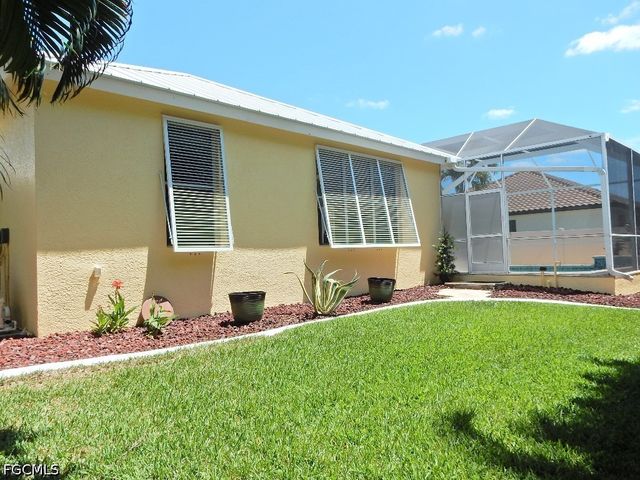 5302 SW 27th PL, Cape Coral, FL 33914