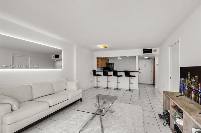 465 Ocean Drive 512, Miami Beach, FL 33139