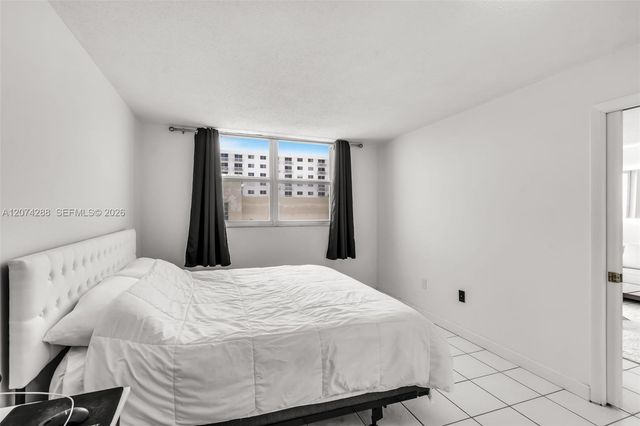 465 Ocean Drive 512, Miami Beach, FL 33139