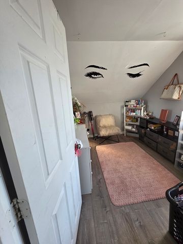 33 Plain St, Fall River, MA 02723