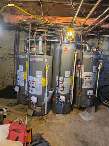 33 Plain St, Fall River, MA 02723