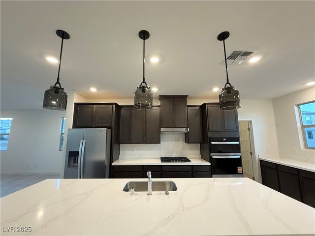 11749 Stone Curlew Avenue, Las Vegas, NV 89138