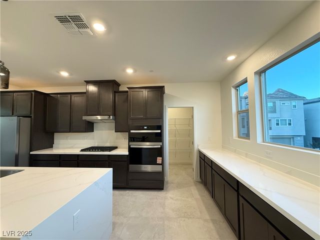 11749 Stone Curlew Avenue, Las Vegas, NV 89138