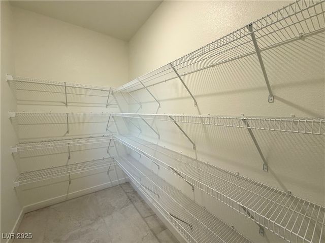 11749 Stone Curlew Avenue, Las Vegas, NV 89138