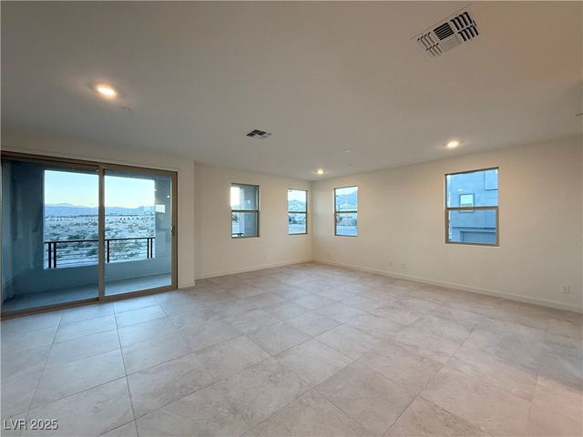 11749 Stone Curlew Avenue, Las Vegas, NV 89138