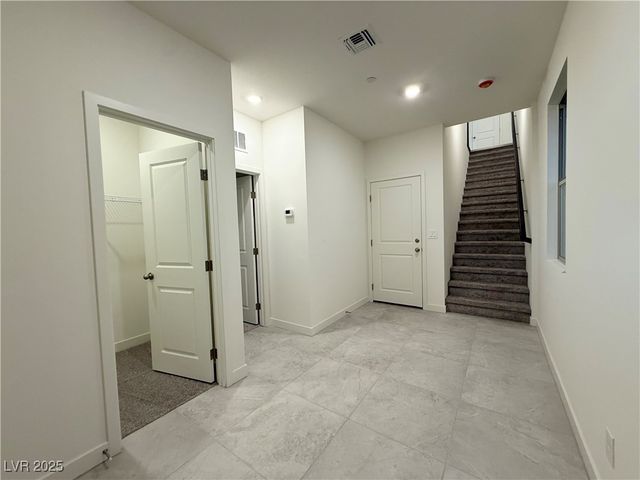 11749 Stone Curlew Avenue, Las Vegas, NV 89138