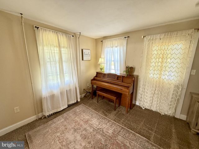 990 S RIDGE RD, Denver, PA 17517