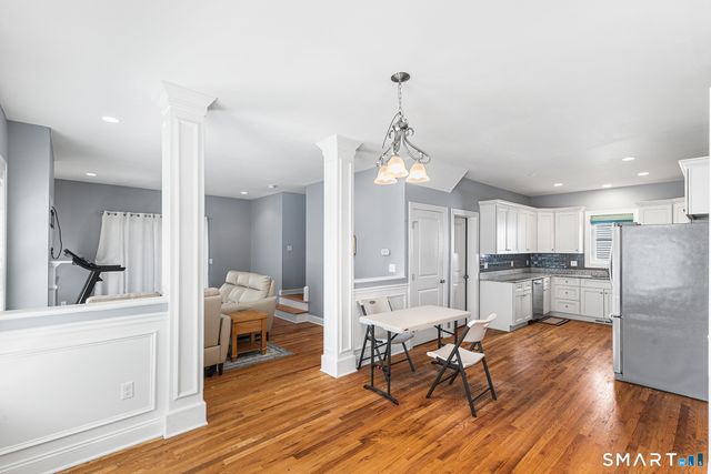 47 Lexington Gardens 47, North Haven, CT 06473