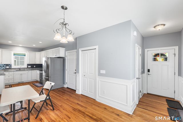 47 Lexington Gardens 47, North Haven, CT 06473