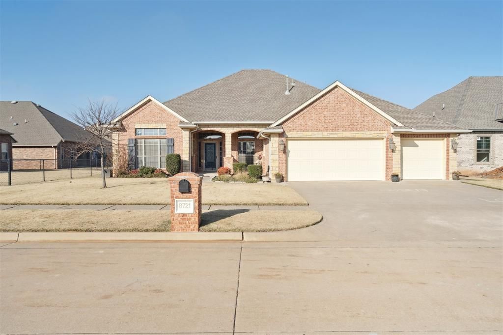 8721 NW 72nd Court, Oklahoma City, OK 73132