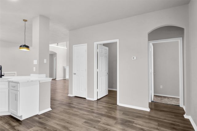 5715 Streamside Drive, Arlington, TX 76018