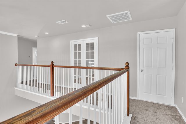 5715 Streamside Drive, Arlington, TX 76018