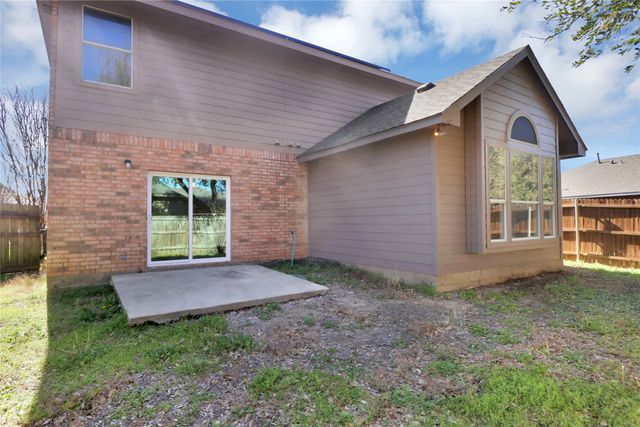 5715 Streamside Drive, Arlington, TX 76018