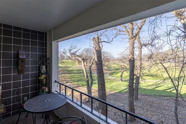 4902 University Avenue 225, Des Moines, IA 50311