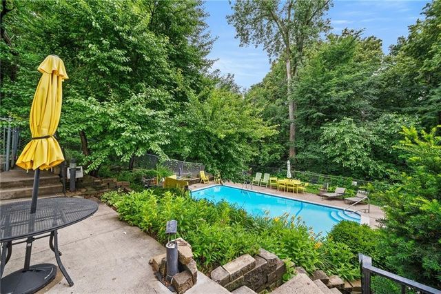 4902 University Avenue 225, Des Moines, IA 50311