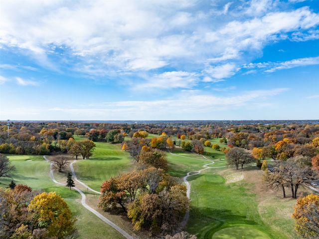 4902 University Avenue 225, Des Moines, IA 50311