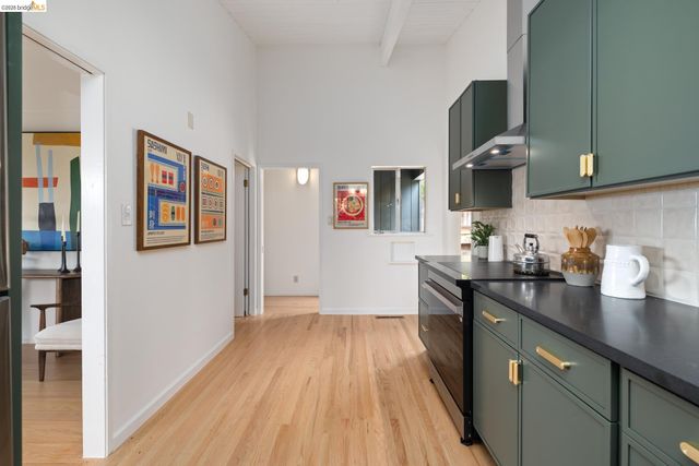 663 Grizzly Peak Blvd, Berkeley, CA 94708