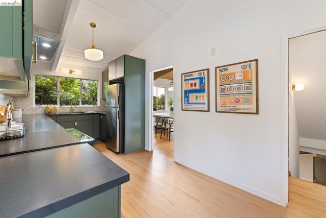 663 Grizzly Peak Blvd, Berkeley, CA 94708