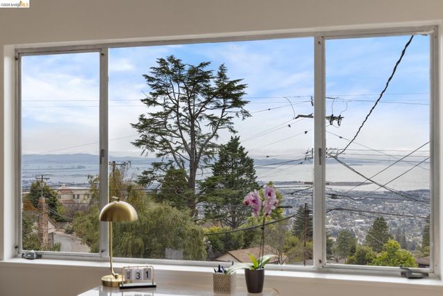 663 Grizzly Peak Blvd, Berkeley, CA 94708