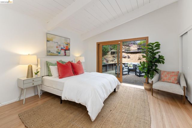 663 Grizzly Peak Blvd, Berkeley, CA 94708