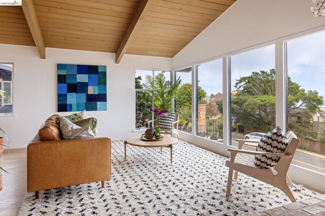 663 Grizzly Peak Blvd, Berkeley, CA 94708