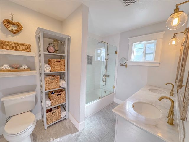 4032 Elmwood Court, Riverside, CA 92506