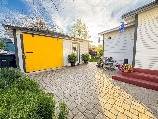 4032 Elmwood Court, Riverside, CA 92506